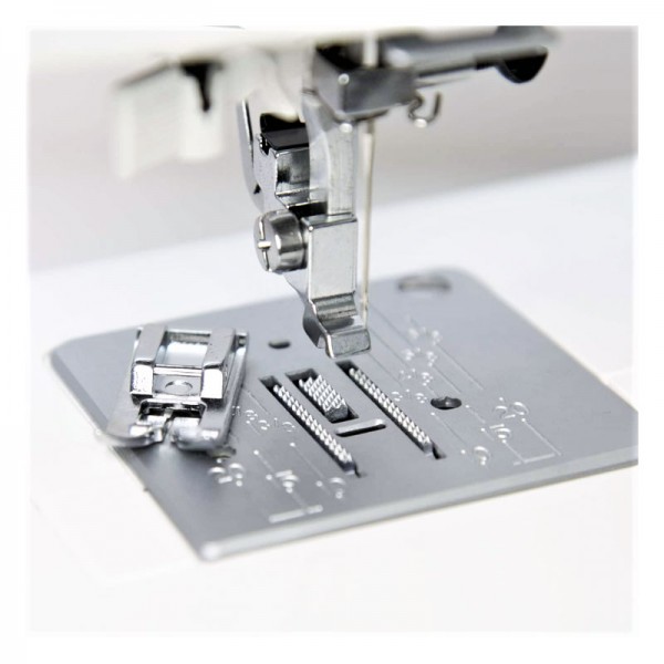 Фото 5: Janome High Style 1818