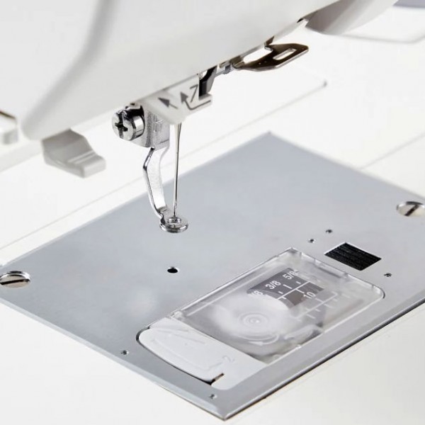 Фото 6: Janome Memory Craft 100E