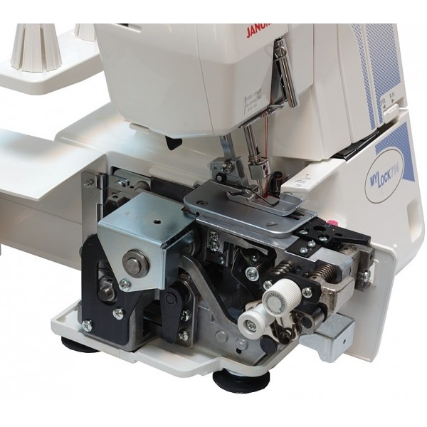 Фото 7: Janome MyLock 714D