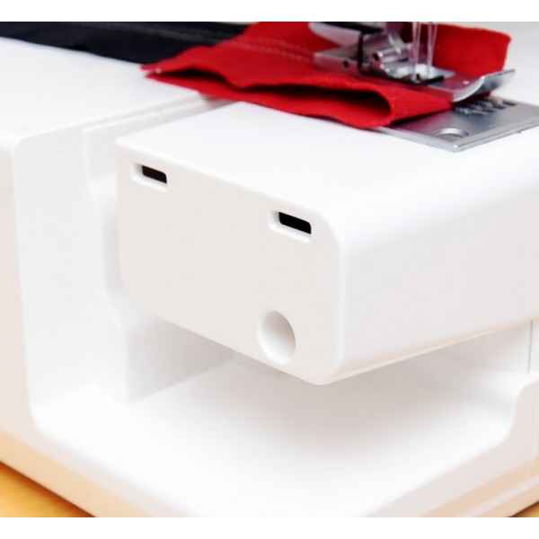 Фото 9: Janome Cover Pro 8800 CPX
