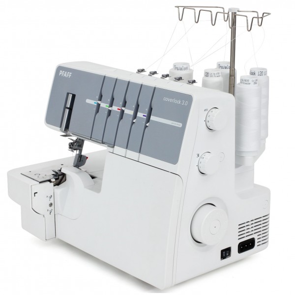 Фото 2: Pfaff Coverlock 3.0