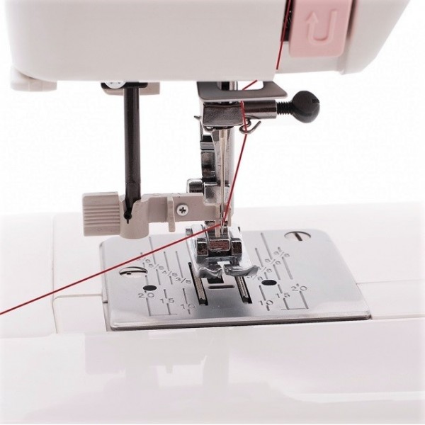Фото 7: Janome 1820s