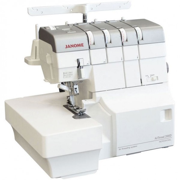 Фото 2: Janome AirThread 2000D Pro