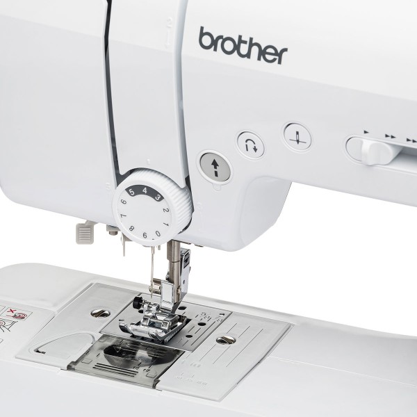Фото 8: Brother ST 55E