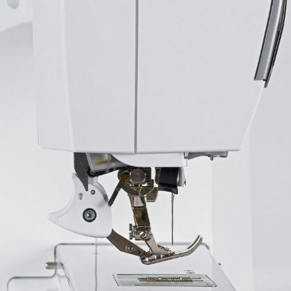 Фото 6: Bernina 880 Plus
