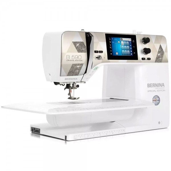 Фото 2: Bernina 590 Crystal Edition