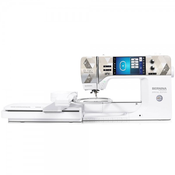 Фото 4: Bernina 790 Plus Crystal Edition
