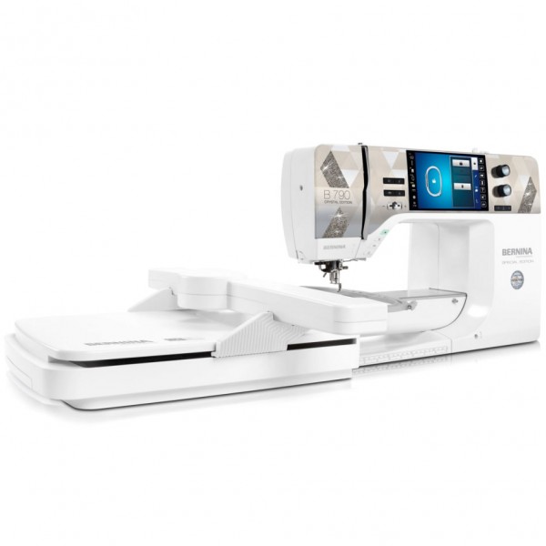 Фото 1: Bernina 790 Plus Crystal Edition