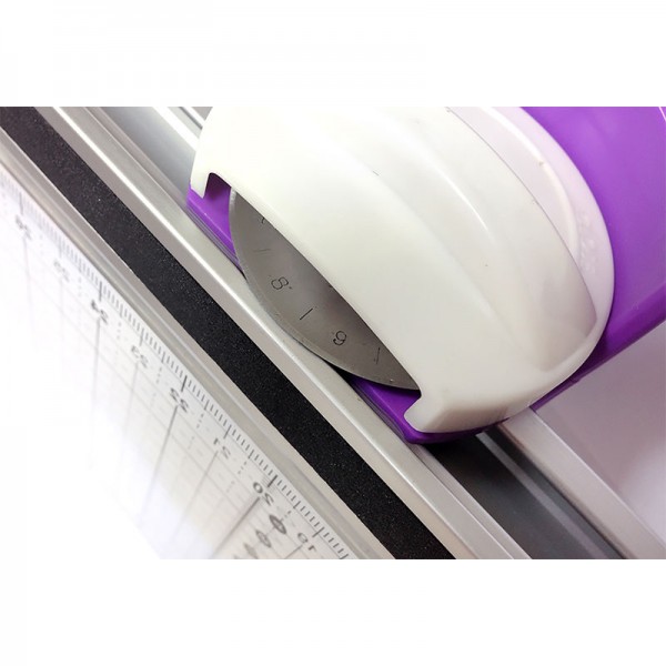 Фото 3: Линейка-резак SewMate DW-19019