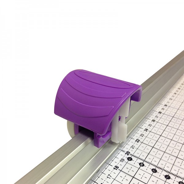 Фото 2: Линейка-резак SewMate DW-19019