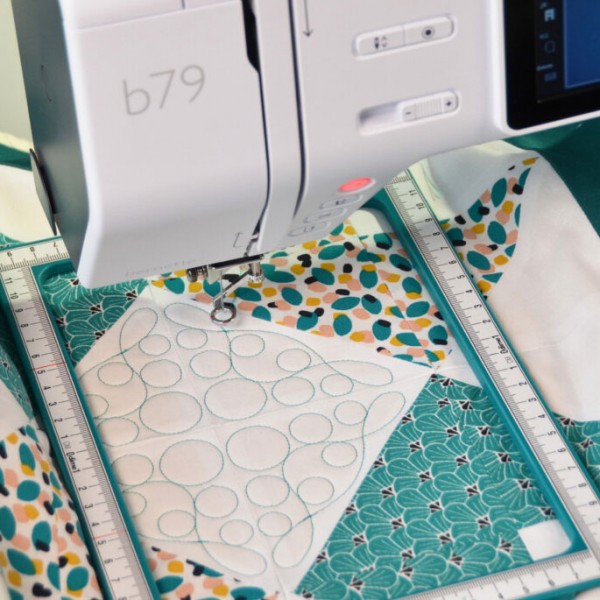 Фото 4: Пяльцы Bernette Snap Hoop Monster 5020210397 M 13х18 см