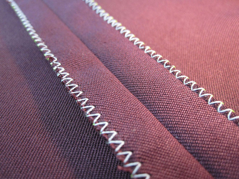 Як обробити край тканини без оверлока