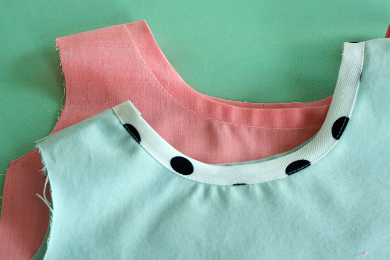 Как пришивать косую бейку: пошаговое руководство для идеальной отделки