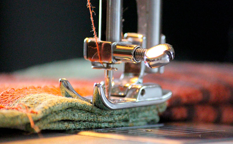 Швейная машинка не шьет зигзагом